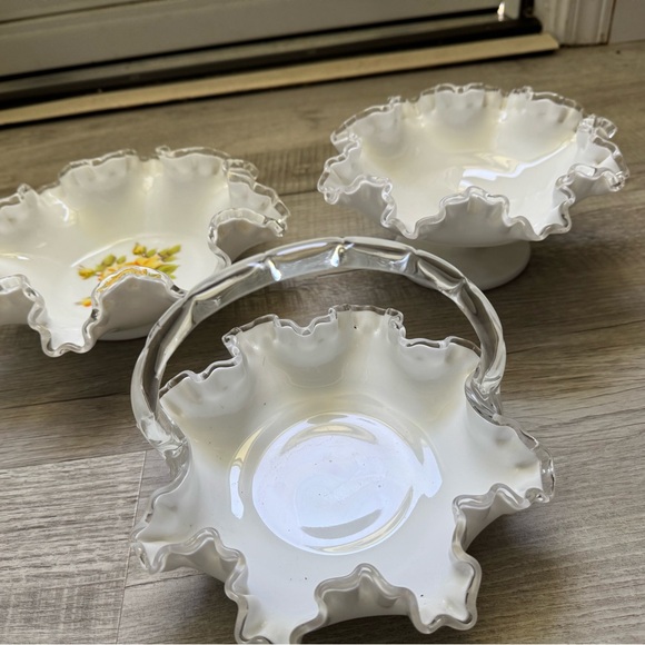 Fenton Set Of 3 Silvercrest Baskets ruffled.One of the set is stamped Fenton - Picture 4 of 8